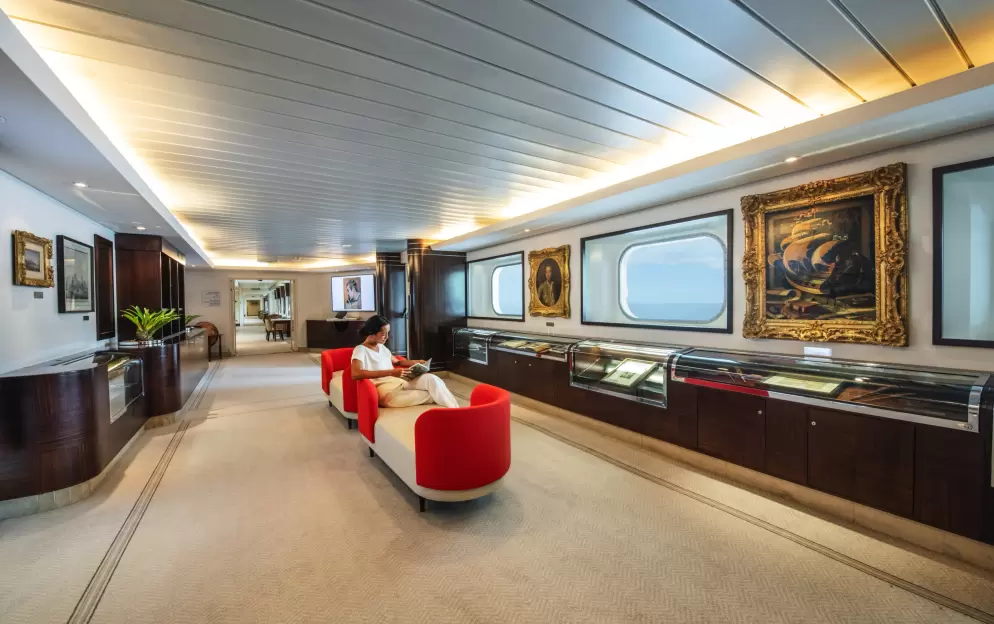 Paul Gauguin Cruises MS Paul Gauguin Promenade Deck ©Paul Gauguin Cruises.jpg